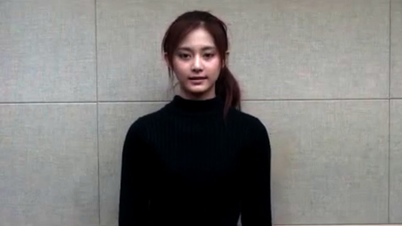 Chou Tzu-yu, the 16-year-old Taiwanese member of the K-Pop group Twice, apologized for showing a Republic of China flag on Korean television. 