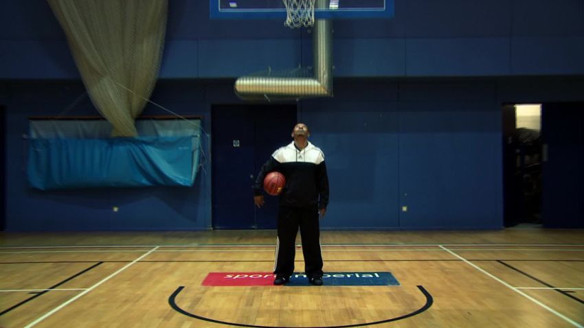 basketball nba shortest player muggsy bogues intv_00001806.jpg