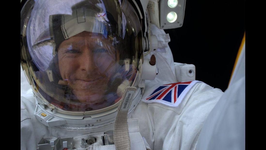 British astronaut Tim Peake <a href="https://twitter.com/astro_timpeake/status/688794621116305408" target="_blank" target="_blank">tweeted this photo</a> from his spacewalk on Sunday, January 17. "I think I found the perfect spot for a #selfie," he said.