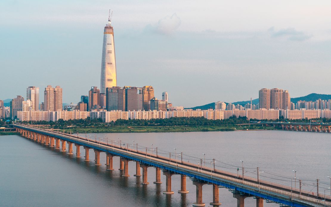 Completed in March 2016, the Lotte World Tower is Seoul's first supertall skyscraper, and is currently the sixth tallest building in the world. 

Height: 556 meters (1824 feet)
Architect: Kohn Pedersen Fox Associates