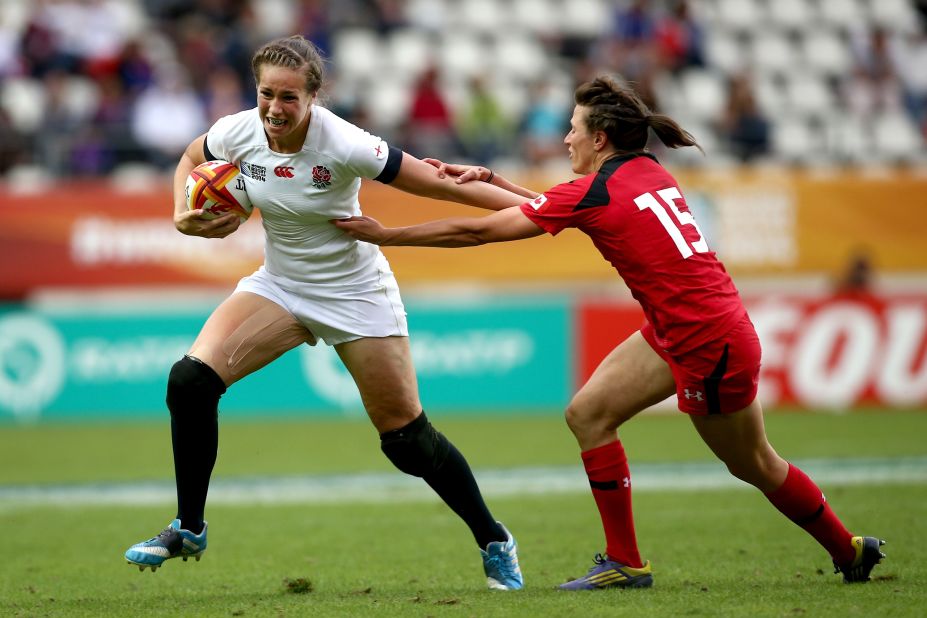 Emily Scarratt (left) is one of the world's top women's rugby players. 