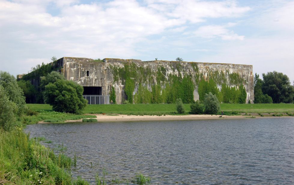 Situated about 40 kilometers from the North Sea coast, this enormous WWII structure was built to house <a href="http://www.denkort-bunker-valentin.de/fussbereich/englisch.html" target="_blank" target="_blank">a submarine assembly plant</a>. Despite around 2,000 forced laborers losing their lives here, not a single submarine was produced. Defunct for decades, it was turned into a memorial to the horrors and hubris of fascism in 2011.