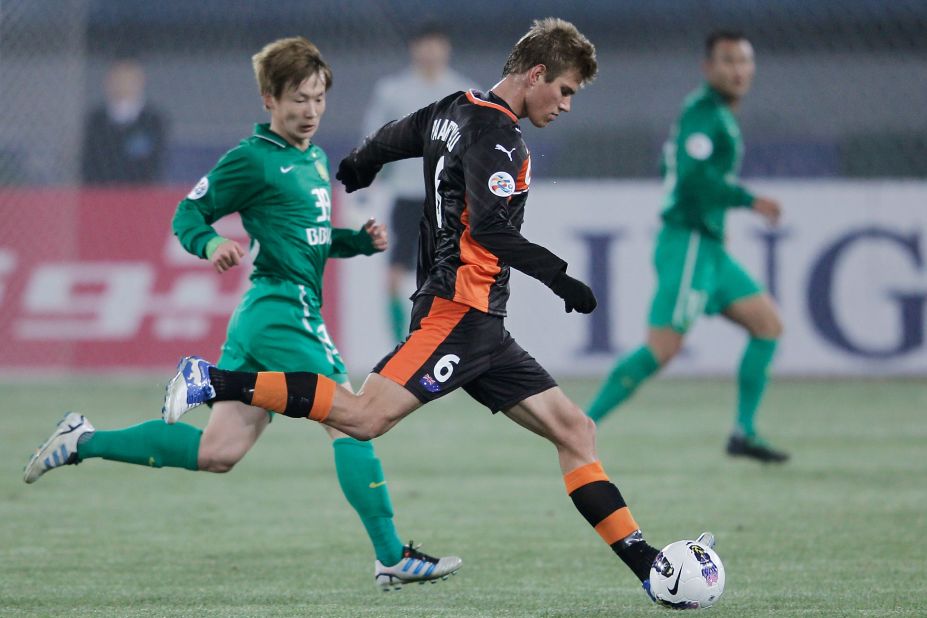 Erik Paartalu (#6 with former team Brisbane Roar) lasted one year in the Chinese Super League with Tianjin Teda F.C. -- an experience he called "one of the most challenging times in my life, but also one of the most rewarding." 