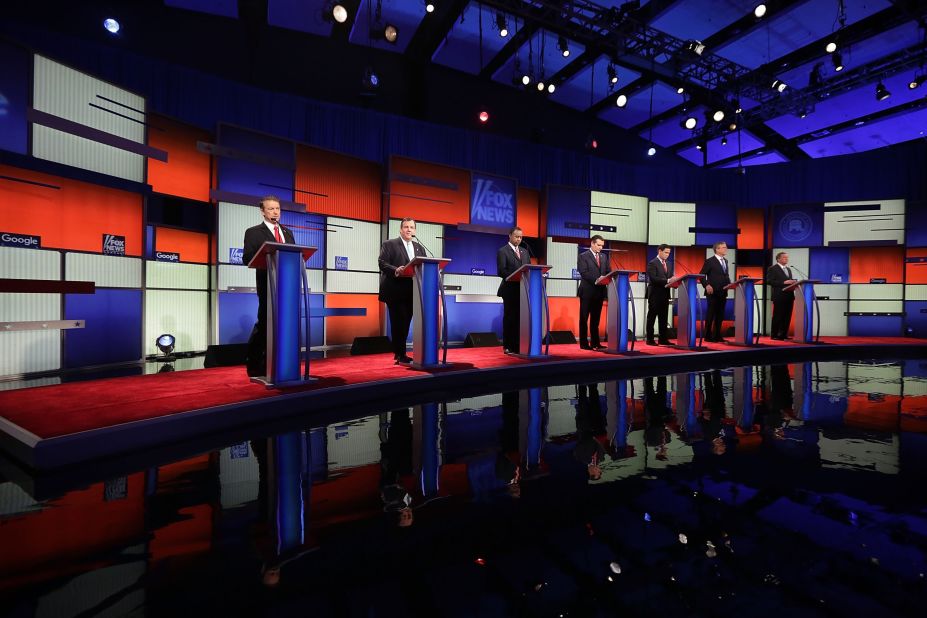 Republican presidential candidates, from left , Ohio Gov. John Kasich, Jeb Bush, Sen. Marco Rubio, Sen. Ted Cruz, Ben Carson, New Jersey Gov. Chris Christie and Sen. Rand Paul join the Republican presidential debate sponsored by Fox News in Des Moines, Iowa, on Thursday, January 28.
