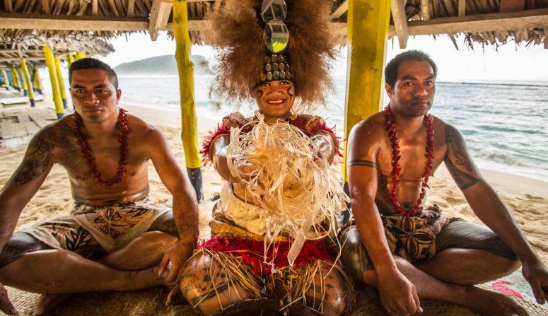The 'Ava ceremony is one of the most important customs in Samoa. A highlight is the sharing of 'ava, a ceremonial plant-based drink, served in a coconut shell.