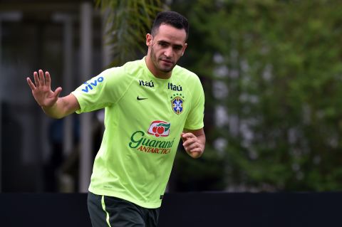 Corinthians playmaker Renato Augusto reportedly turned down a lucrative offer from a German club to join Beijing Guoan. "There was a very good offer from Germany, three times more than I make here at Corinthians," Renato was quoted as saying by the South China Morning Post. "But then came an offer I couldn't refuse."