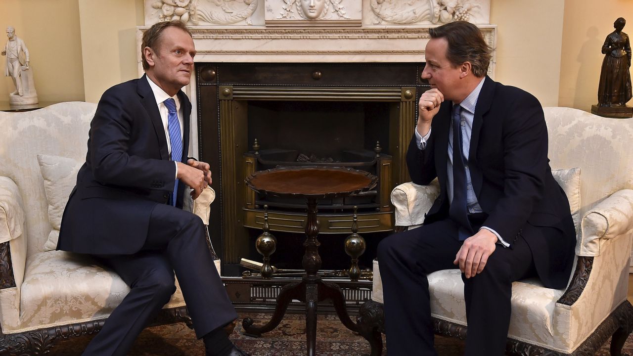 British Prime Minister David Cameron, right, speaks with European Council President Donald Tusk at Downing Street on January 31, 2016.