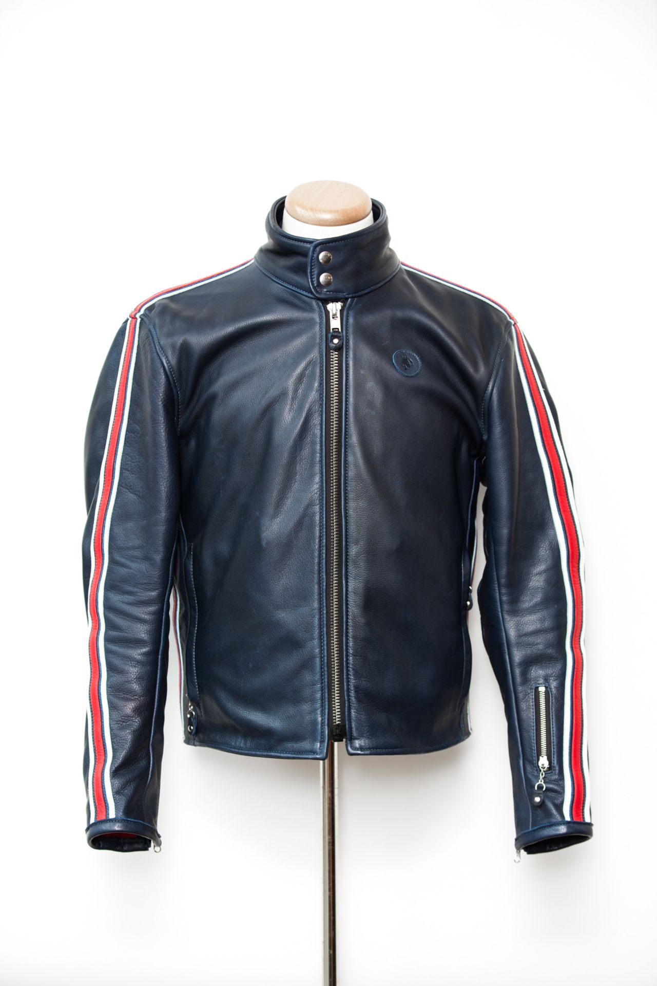 Quinn has also designed his own <a href="http://duncanquinn.com/shop/suits-and-jackets/915-ricard-leather-jacket.html" target="_blank" target="_blank">limited edition motorcycle jacket</a>, dapper enough to be worn with a shirt and tie, custom-made by Massachusetts-based <a href="http://www.vansonleathers.com/" target="_blank" target="_blank">Vanson Leathers</a>. <br /><br />His favorite bikes? "For character and cool, 1970s Laverdas and MV Augustas or a vintage Ducati. To clear the cobwebs out, any Ducati superbike, but my preference is an SPS 916 or 996. Or for pure hooligan adrenaline rush, an Aprilia RSV APRC Factory."
