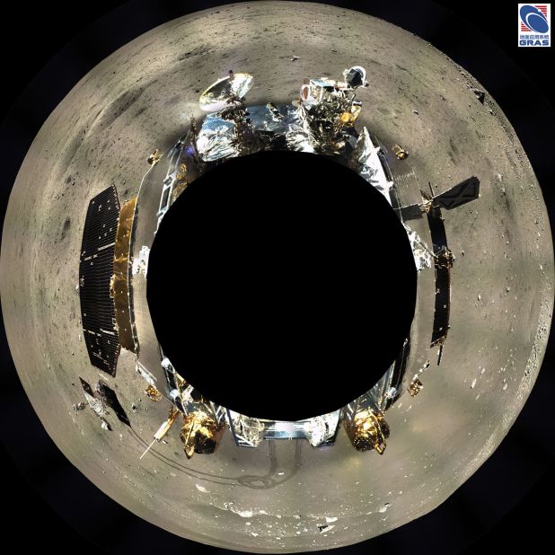  A 360° composite view of the Chang'e-3 lander and its surroundings.