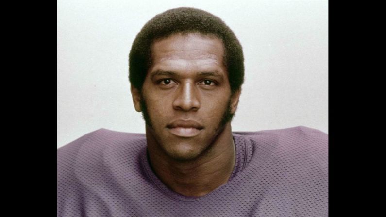 Former Minnesota Vikings linebacker Fred McNeill died in November 2015 due to complications from ALS. However, an autopsy confirmed that he suffered from CTE. What makes <a href="index.php?page=&url=http%3A%2F%2Fwww.cnn.com%2F2016%2F02%2F04%2Fhealth%2Ffred-mcneill-cte-football-player%2F" target="_blank">McNeill's case</a> even more remarkable, though, is that he was potentially the first to be diagnosed while alive. Doctors used an experimental new technology to examine his brain.