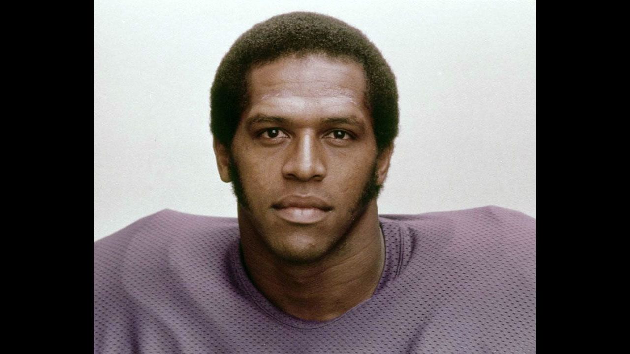 Former Minnesota Vikings linebacker Fred McNeill died in November 2015 due to complications from ALS. However, an autopsy confirmed that he suffered from CTE. What makes <a href=