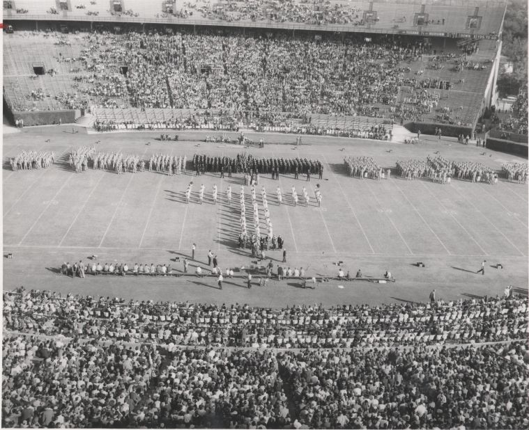 At this 1955 Homecoming Day game, Tulane Stadium held 80,735, one of the largest capacities in the country. After construction in 1926 it underwent four extensions in the next 50 years to accommodate the university's then-powerful football program as well as the annual Sugar Bowls it hosted. 