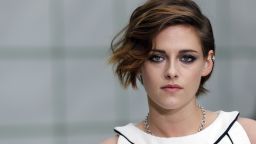 US actress Kristen Stewart poses prior to attend Chanel 2015 Haute Couture Spring-Summer collection fashion show on January 27, 2015 at the Grand Palais in Paris.  AFP PHOTO / FRANCOIS GUILLOT        (Photo credit should read FRANCOIS GUILLOT/AFP/Getty Images)