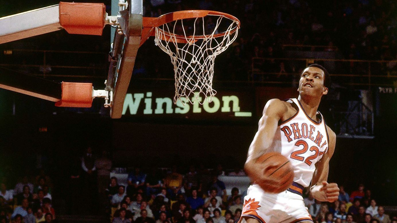 Dominique Wilkins and Josh Smith to judge NBA All-Star Dunk