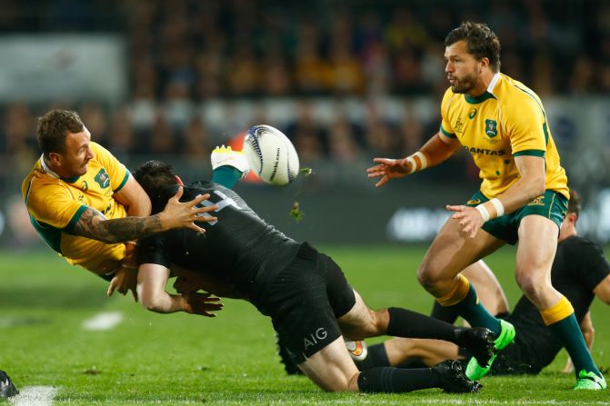 Here Cooper shows the kind of handling skills that prompted Toulon to make him one of the club's big-money signings.