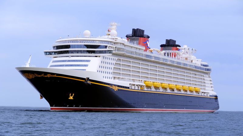 missing carnival cruise ship passenger