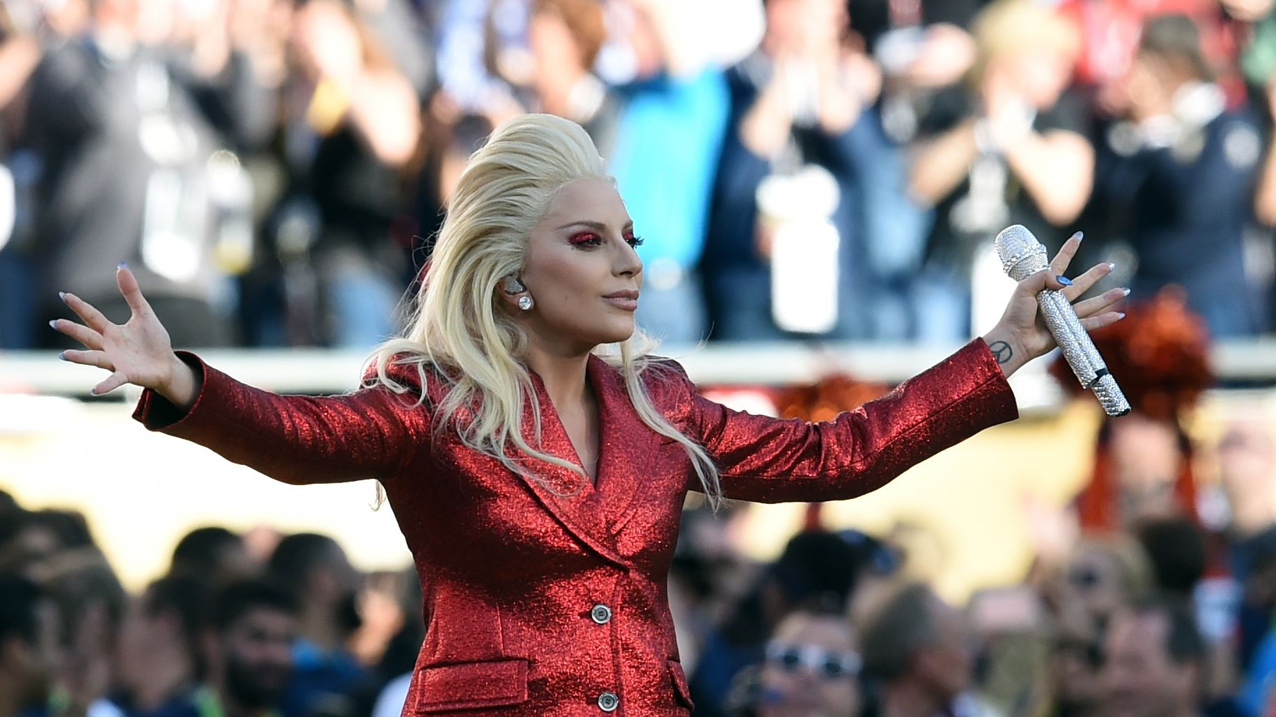 Lady Gaga sang "The Star Spangled Banner" at Super Bowl 50.