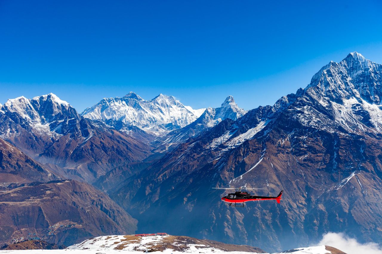 A charter helicopter, arranged by Indian Outskirts, takes couples around the mountain before stopping at one of the world's highest lodges for breakfast. 