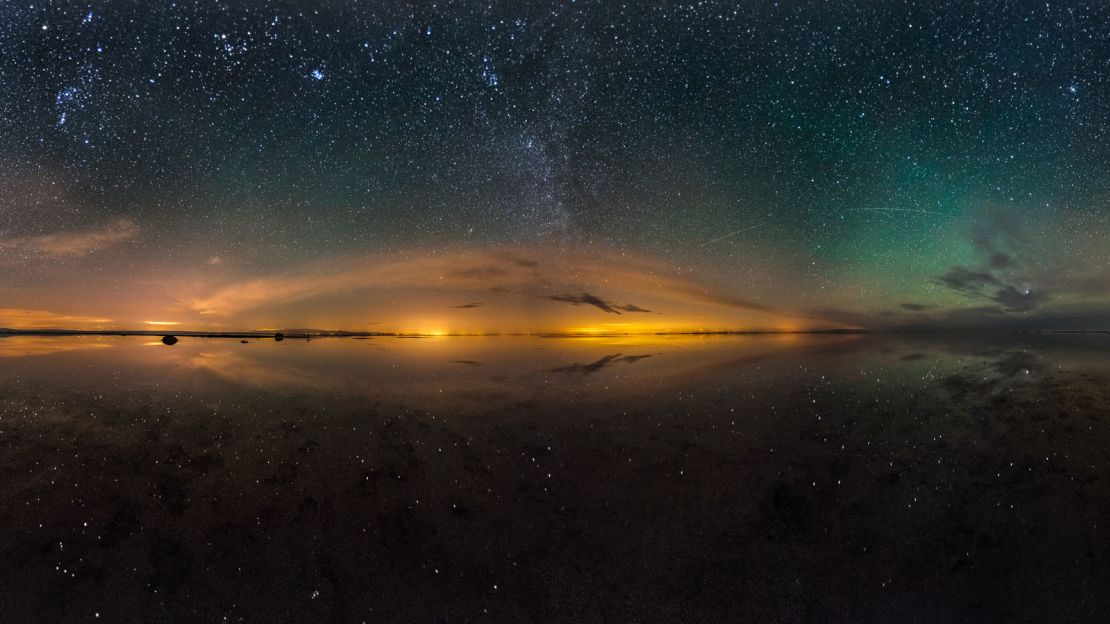 Maranjab: Desert reflections.