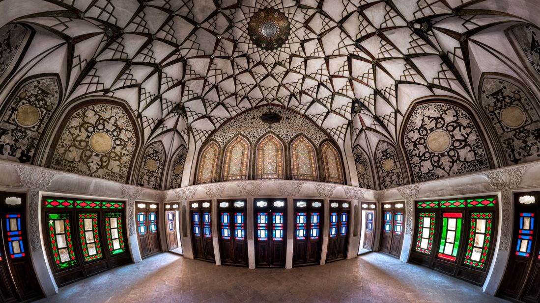 Built for a famous Kashan merchant during the Qajar dynasty era, this house has several sections decorated with different types of art and architectural features, such as stucco and stained glass.<br />