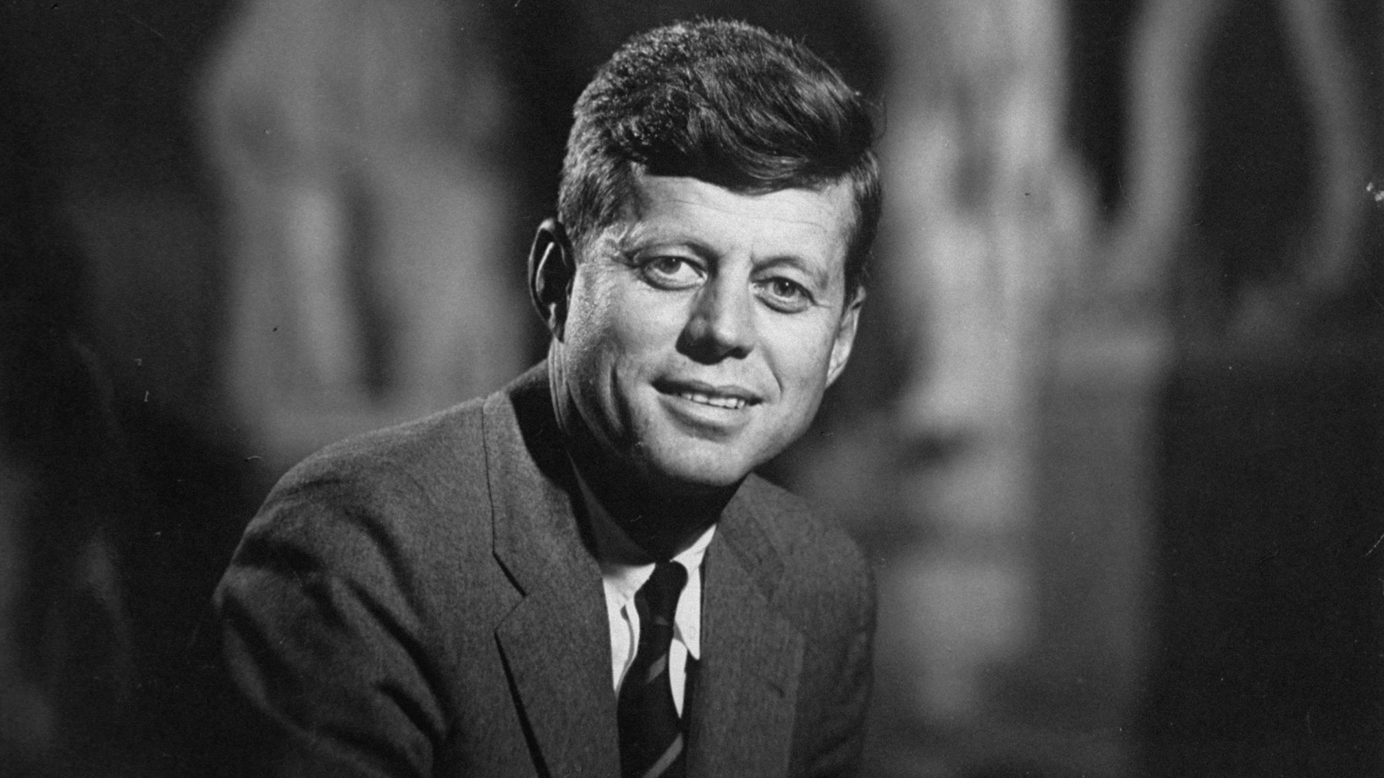 Svartvitt fotografi av president JFK - John F. Kennedy
