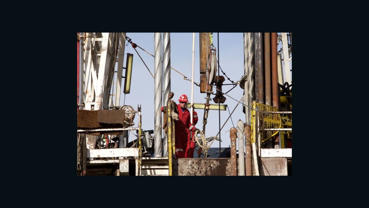 Crews work to halt the gas flow from the leaking well in Porter Ranch.