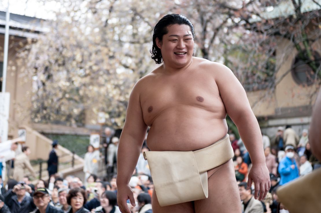 Don't be intimidated by their size. Sumo wrestlers are usually pretty friendly.