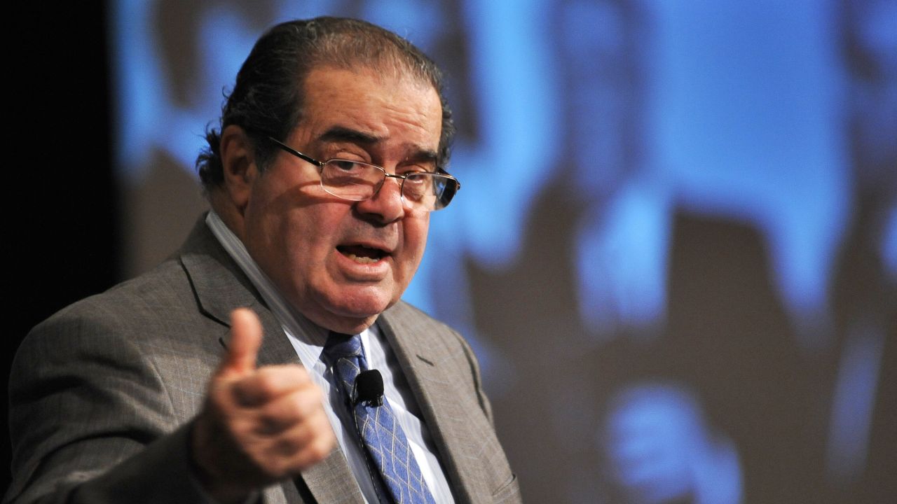 US Supreme Court Justice Antonin Scalia speaks during the American Bar Association (ABA) 59th annual "Antitrust Law Spring" meeting in Washington, DC, on March 31, 2011. AFP Photo/Jewel Samad (Photo credit should read JEWEL SAMAD/AFP/Getty Images)