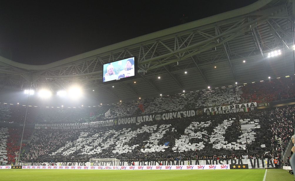 Juve fans put on another colorful display to match the imagination of their star midfielder.