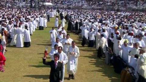 pope francis tuesday mass lklv flores_00002609.jpg