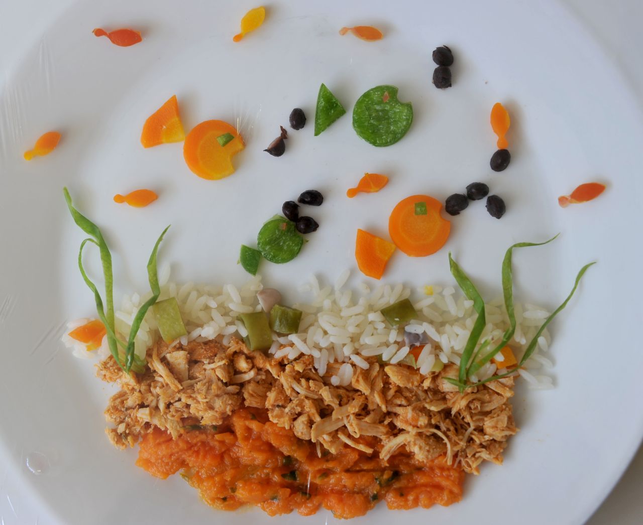The fasting-mimicking diet is designed to include specific percentages of protein, fat and carbohydrates for maximum effect. This controls certain pathways inside the body.