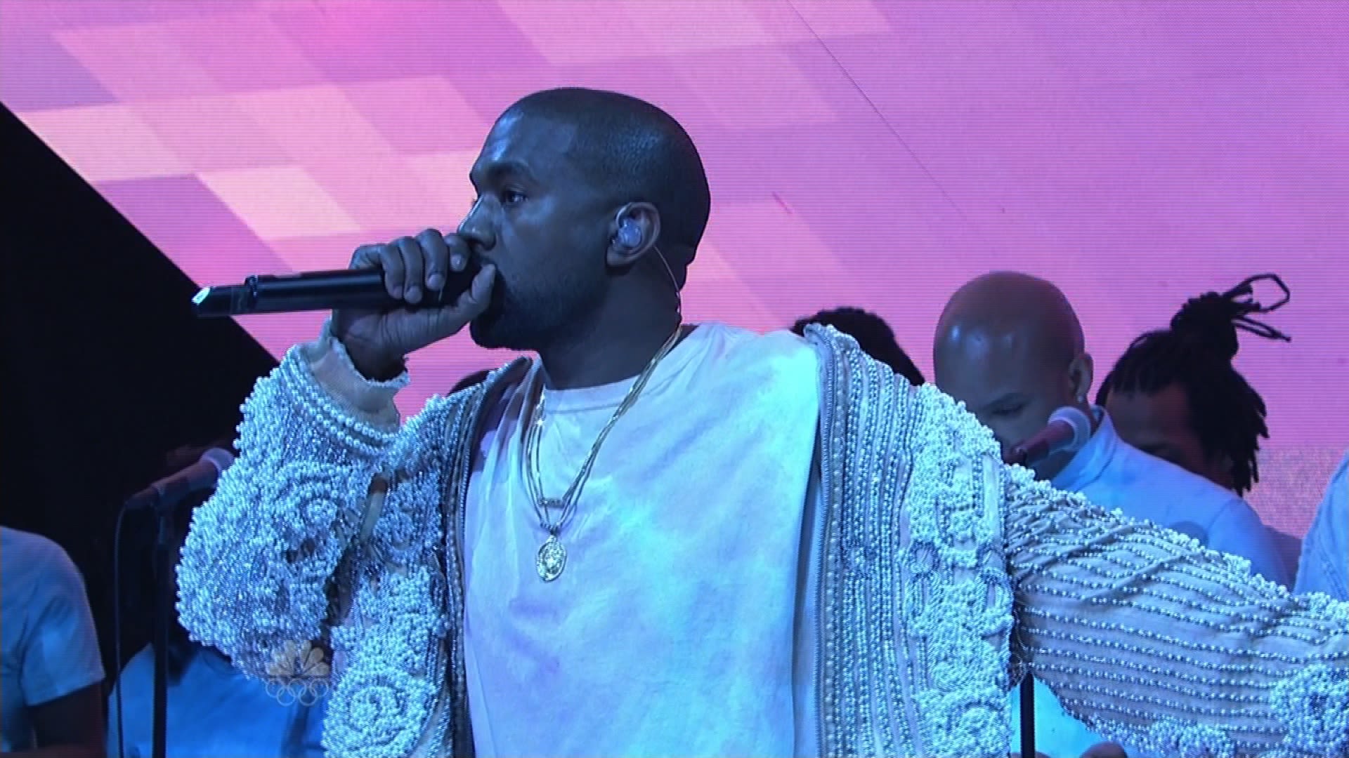 Kanye forgot to rehearse for Saturday Night Live performance -- watch