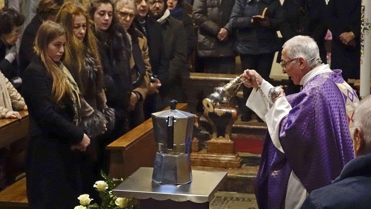 An urn shaped like a Moka coffee pot was the final resting place for Renato Bialetti's ashes this week.