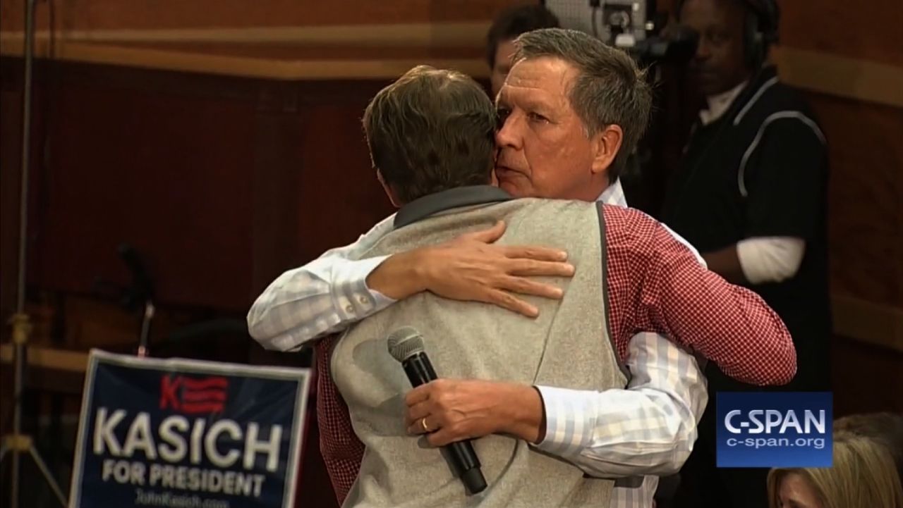 sc gop town hall kasich emotional hug response sot 22_00004317