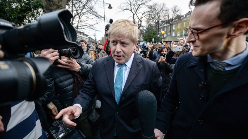 LONDON, ENGLAND - FEBRUARY 21:  Mayor of London Boris Johnson announces that he will be backing the 'Leave EU' campaign whilst speaking to the press outside his London home on February 21, 2016 in London, England. Mr Johnson announced his intentions for the EU referendum and to which campaign he will lend his support.  (Photo by Chris Ratcliffe/Getty Images)