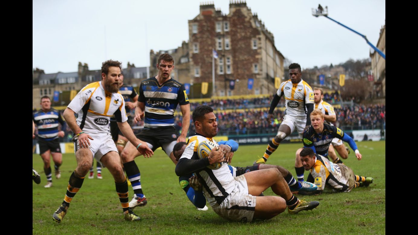 Frank Halai scores Wasps' opening try during a Premiership match in Bath, England, on Saturday, February 20. Wasps defeated Bath 24-18.