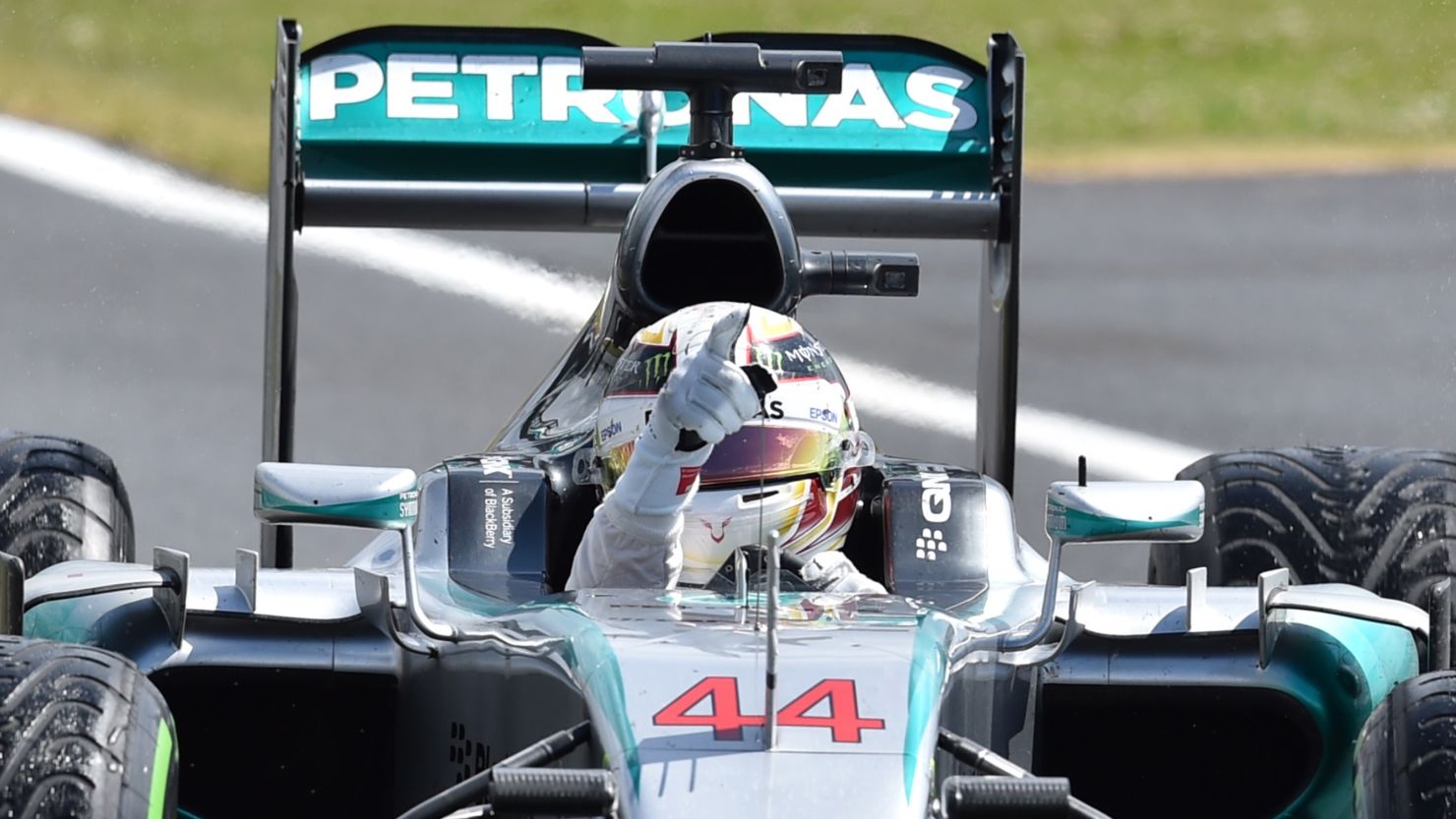 World champion Lewis Hamilton stormed to 11 pole positions in 2015 - but will the new qualifying rules stop his charge in 2016?