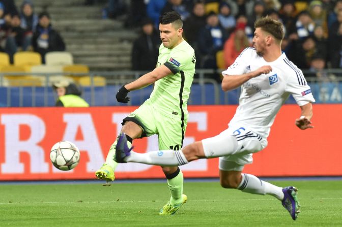 Manchester City traveled to Dynamo Kiev for its last 16 Champions League tie. The English club, which has never reached the quarter final stage, threatened early on through Sergio Aguero. 