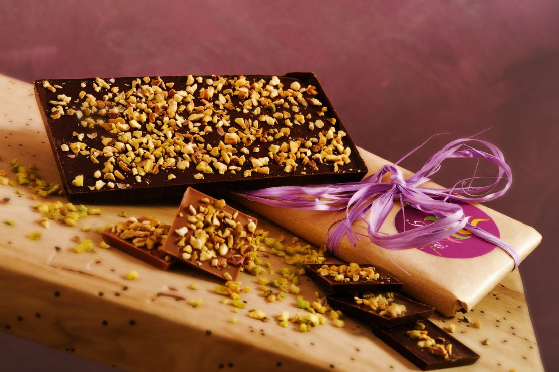 Perleco also produces chocolate bars and ganache with hemp seeds.
