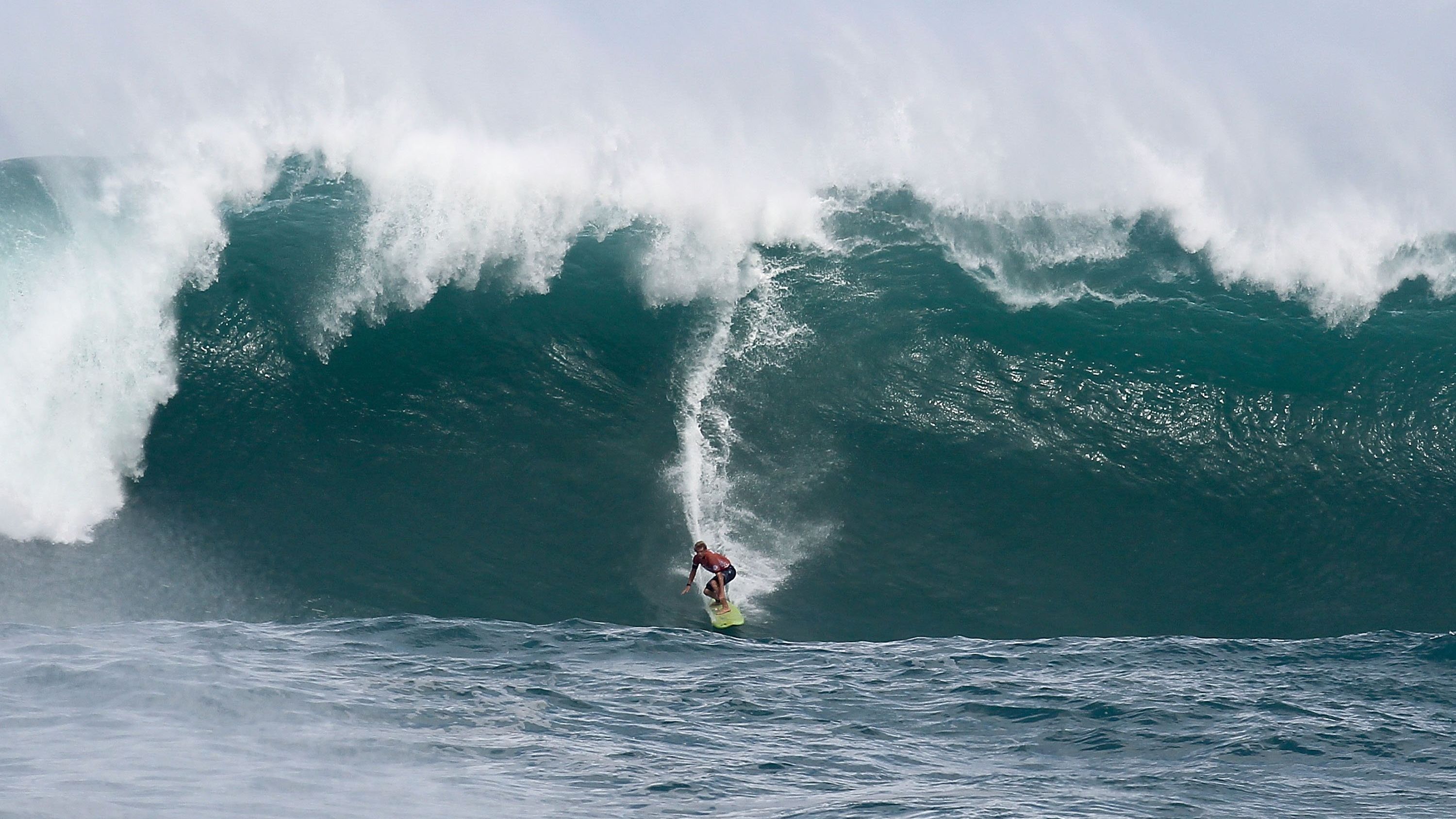 Eddie Aikau Memorial Elite surfers take on giant waves in Hawaii CNN