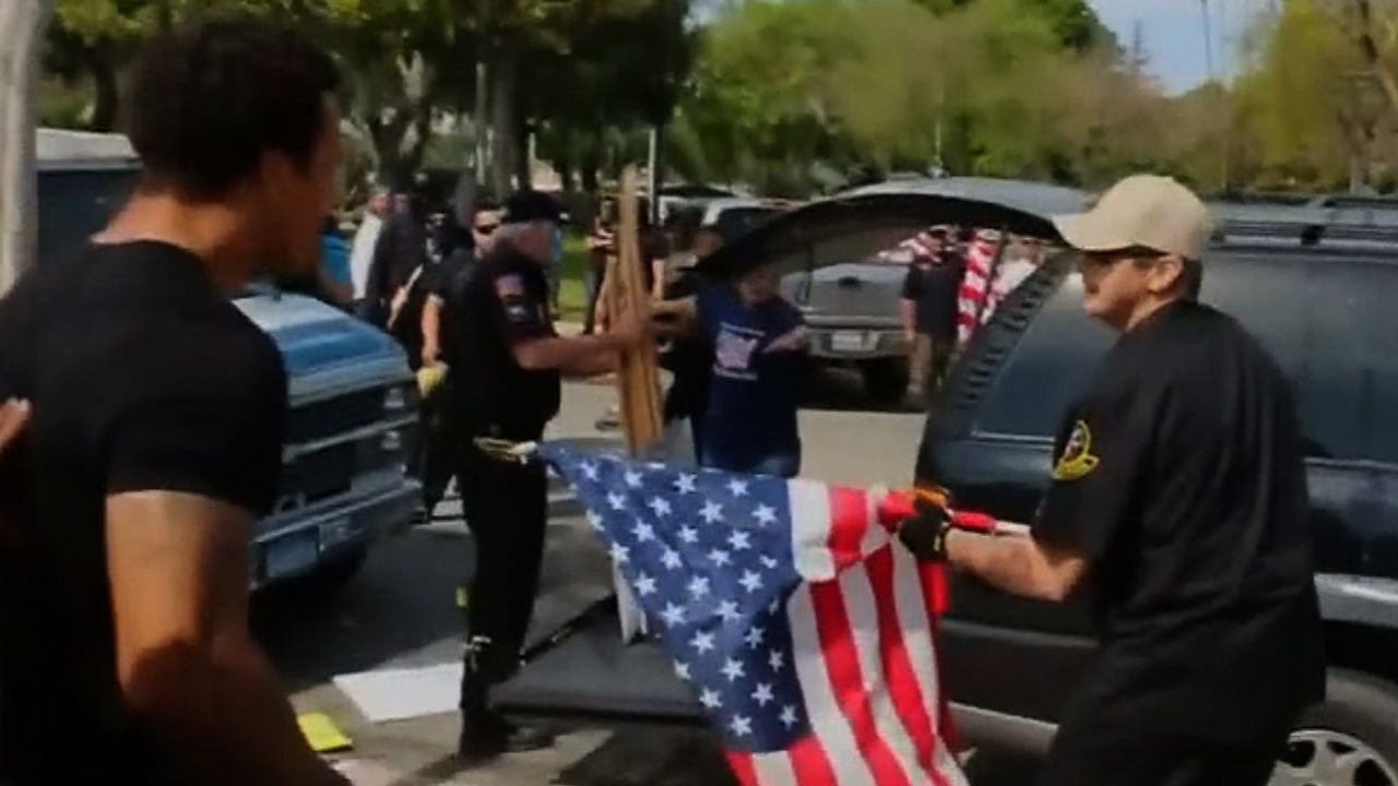 KKK rally violent2