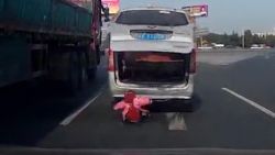 child falls from van china 1