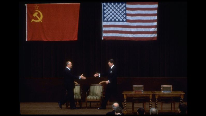 <strong>Cold War thaw:</strong> U.S. President Ronald Reagan and Soviet Union leader Mikhail Gorbachev shake hands as they meet at the <a href="index.php?page=&url=http%3A%2F%2Fnsarchive.gwu.edu%2FNSAEBB%2FNSAEBB172%2Fhttp%3A%2F%2Fwww.history.com%2Fthis-day-in-history%2Freagan-and-gorbachev-hold-their-first-summit-meeting" target="_blank" target="_blank">Geneva Summit</a> on November 19, 1985. The two-day event marked the first time in eight years that the two countries had met for a summit conference. Although no groundbreaking agreements came out of it, the fact that the two sides met amicably in the midst of Cold War tensions appeared to bode well for the future of international relations.