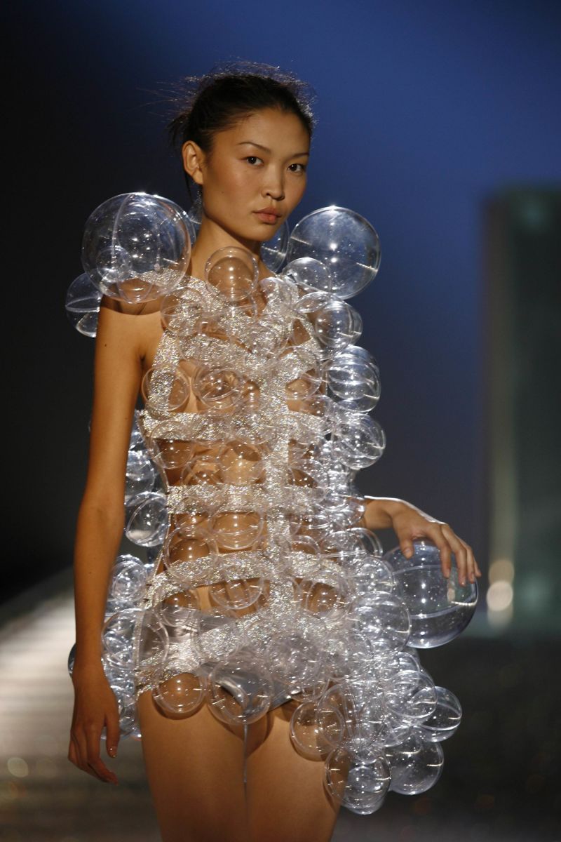 HUSSEIN CHALAYAN SS07 DRESS