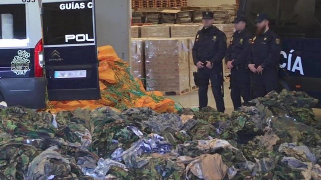 spain isis al nusra uniforms cnni nr sot_00002825.jpg