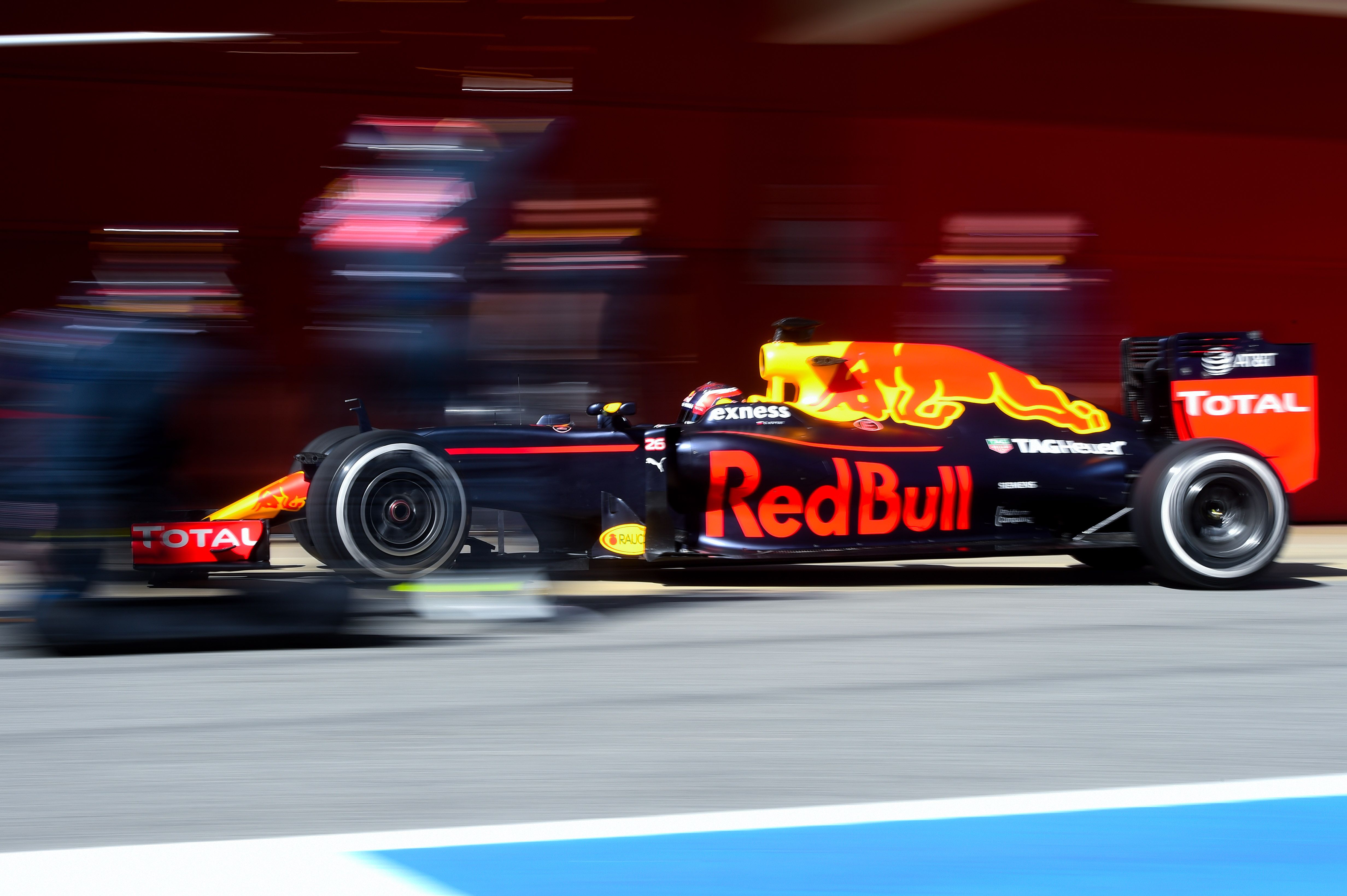 It's all hands to the pump as Daniil Kvyat of Red Bull Racing comes in for a pit stop during day three. 
