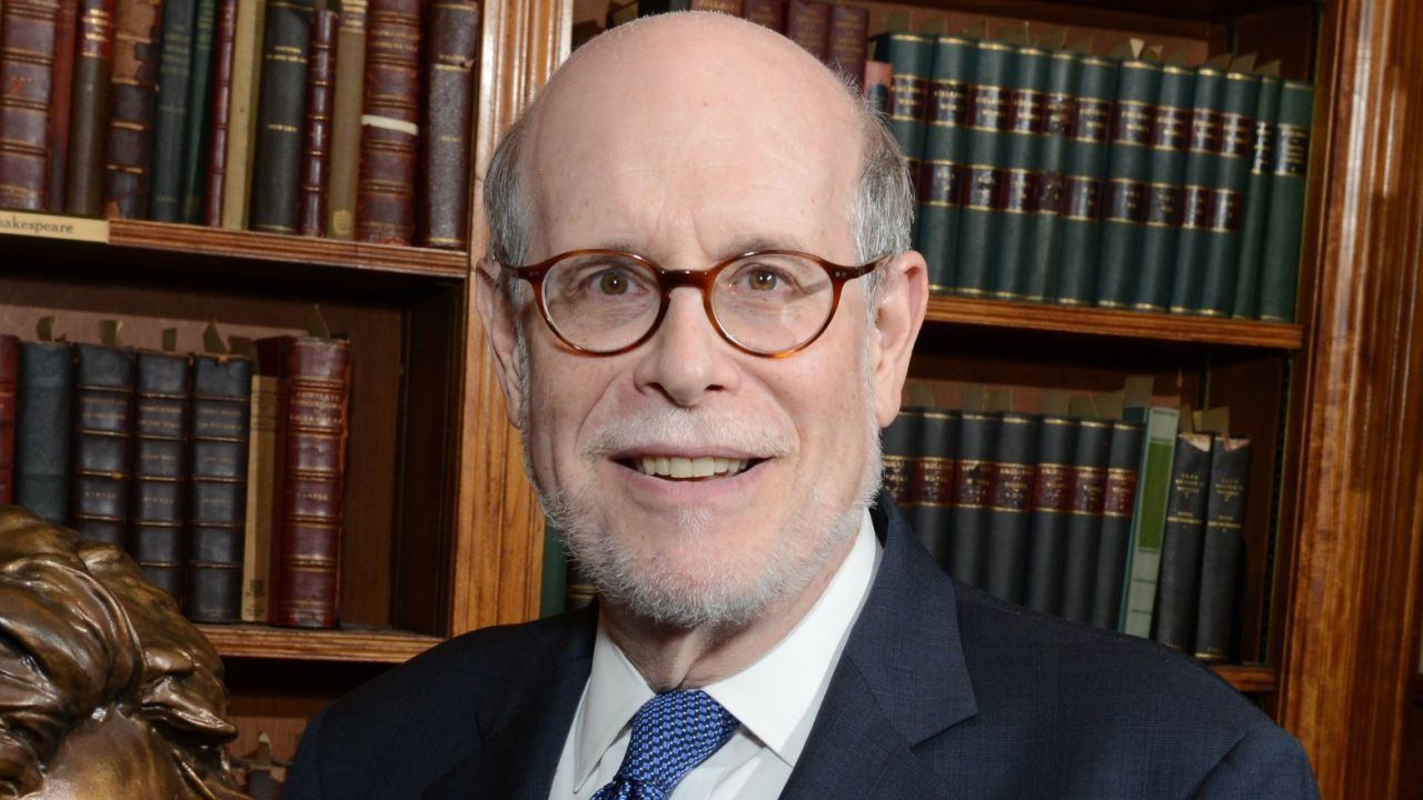 Harold Holzer Lincoln scholar headshot