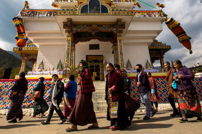 Visitors circle clockwise, reciting prayers, around the Memorial Chorten Stuppa of Thimphu. Whether students preparing for a test or farmers hoping for a fruitful harvest, people regularly visit the Stuppa to receive blessings and pay their respects.