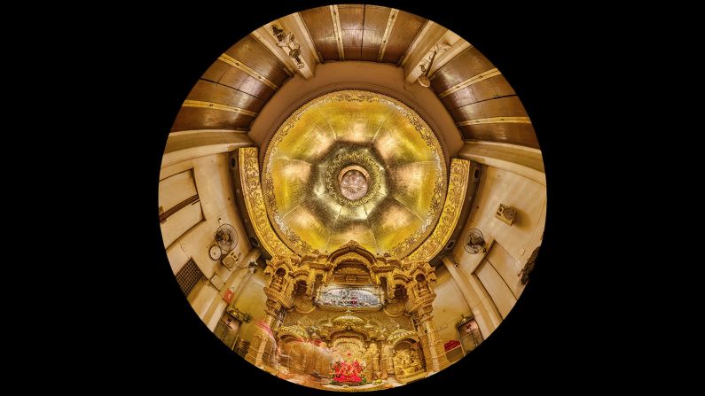 A Hindu temple located in Prabhadevi and devoted to Ganesh, the two-century-old construct was first consecrated in 1801 and houses the black stone idol of Shree Siddhivinayak.