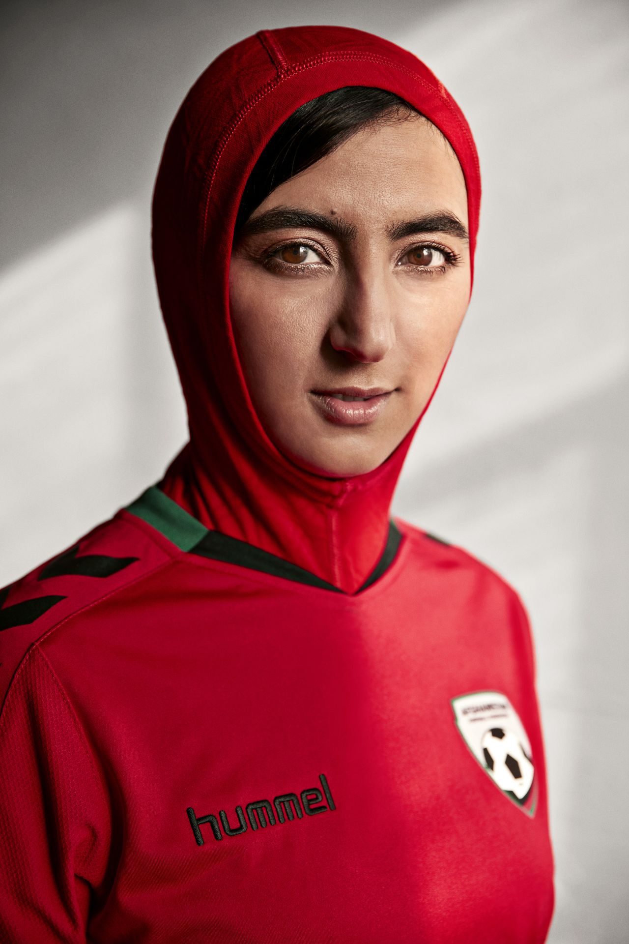 The jersey was modeled by Khalida Popal, a former captain of the Afghan women's team who was forced to retire due to a knee injury. 